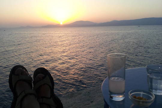 Sonnenuntergang mit Blick auf den Peloponnes
